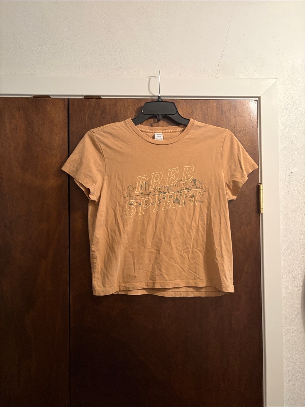 PINK Victoria's Secret Peach "Free Spirit" Crop Tee